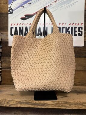 Woven Leather Tote Bag in Light Beige